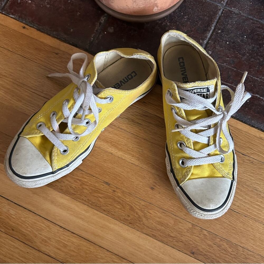Converse Chuck Taylor All-Star Classic Yellow Sneakers Low Top Size W5.5 / M3.5 - Picture 7 of 10